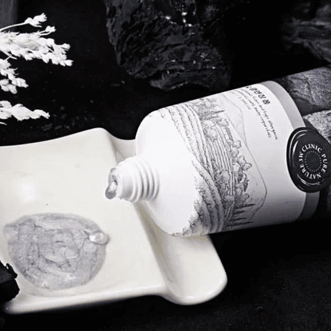 3W Clinic Charcoal Cleansing Foam 100 ml – Deep Pore Detox Wash. - Image 6